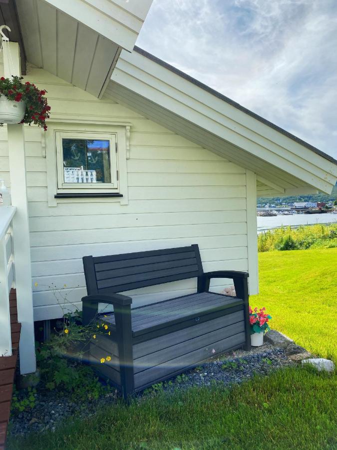 Visit Leif At Senja Apartment Gibostad Exterior photo