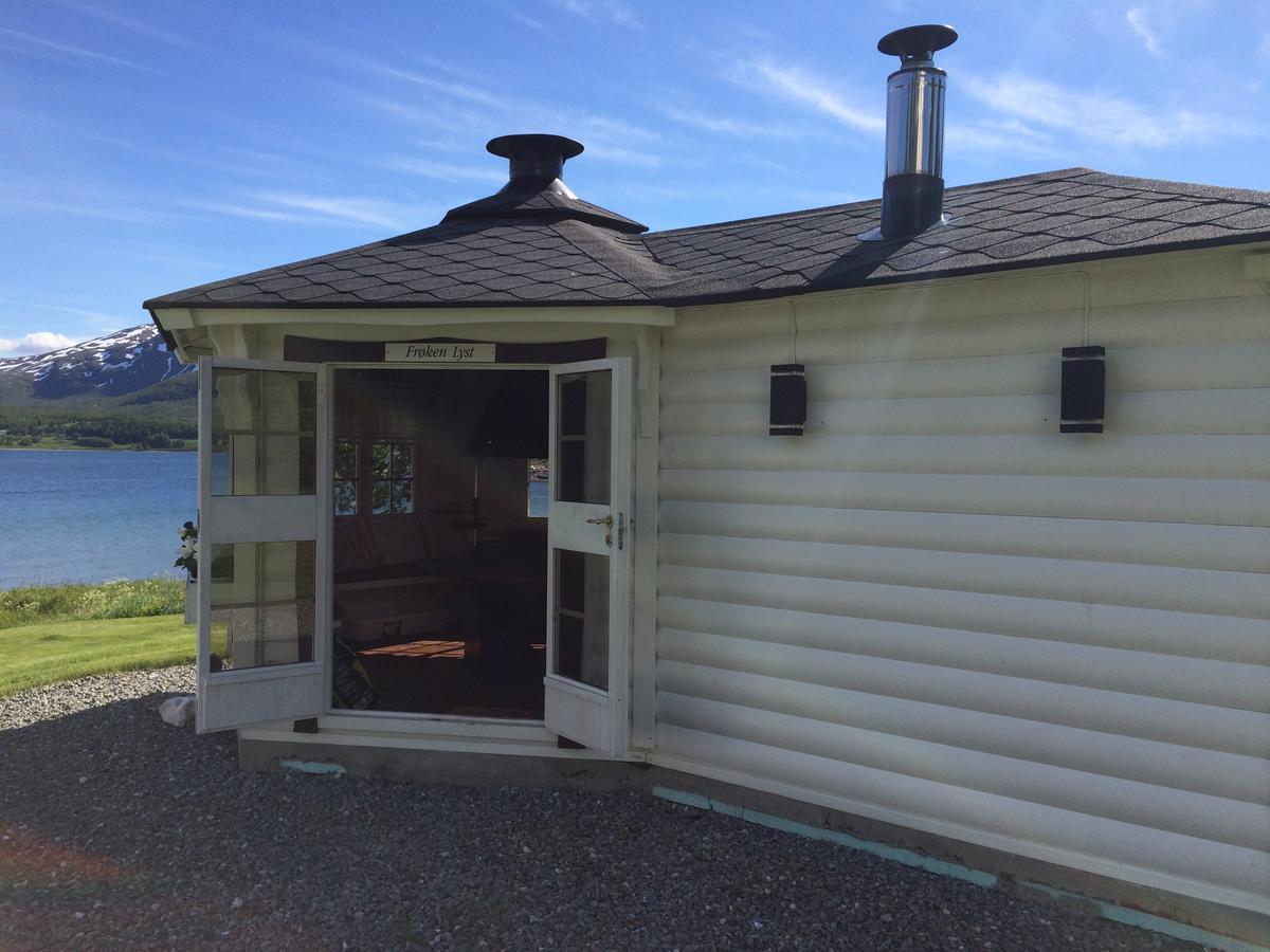 Visit Leif At Senja Apartment Gibostad Exterior photo